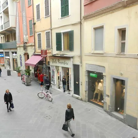Apartment Central Guesthouse La Spezia